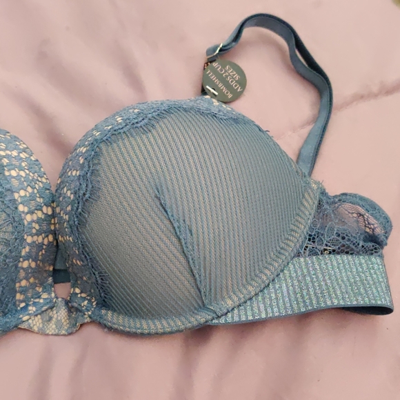 Bra - Picture 2 of 3